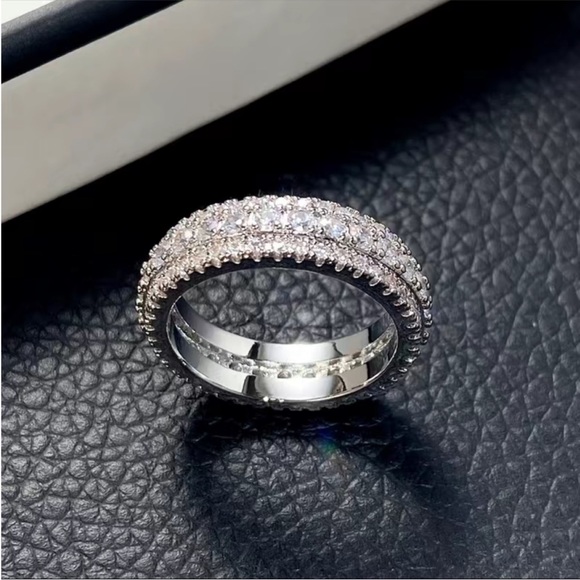 NEW LUXURY 925 Silver Luxurious Unisex Ring Fashion Diamond Ring - Picture 3 of 6